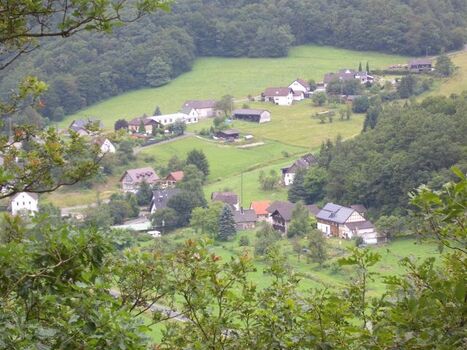 Blick auf Helmeroth von der schönen Aussicht