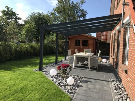 Überdachte Terrasse 