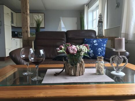 Wohnzimmer, Blick zur Küche