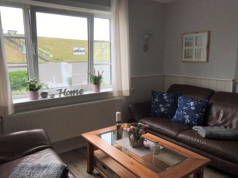 Wohnzimmer, Blick zum Deich