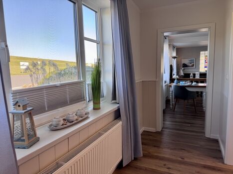 Schlafzimmer mit Blick zum Deich