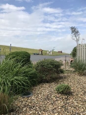 von unserem Haus der Blick zum Deich