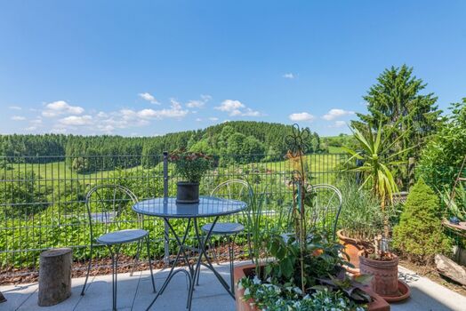 Außenbereich historisches Spital Terrasse