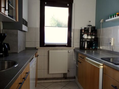 Küche, voll ausgestattet, u.a. Geschirrspüler