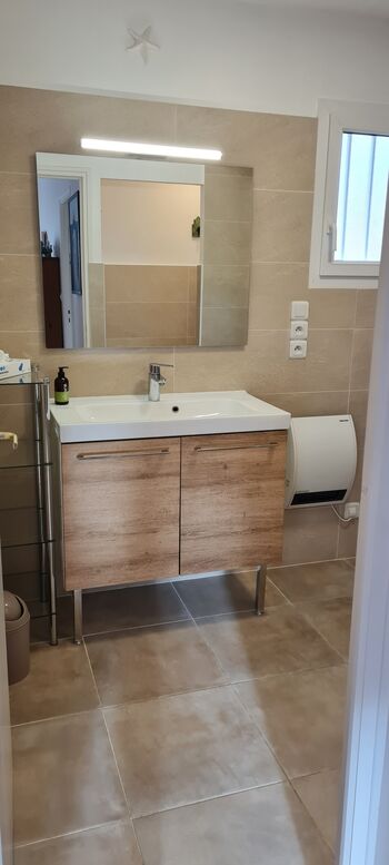 Tageslichtbad mit Dusche, WC