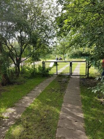 vom Haus sind es 10 Minuten Fußweg zum Hundestrand