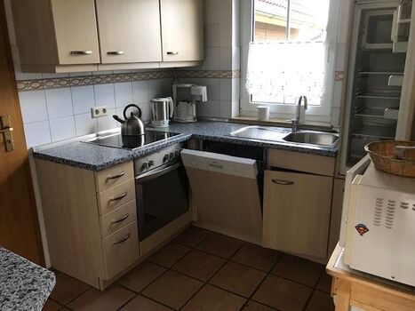 vom Wohnzimmer in die gemütliche Küche