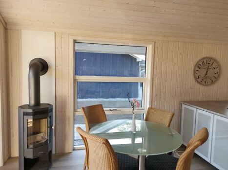 der Essbereich im Wohnzimmer