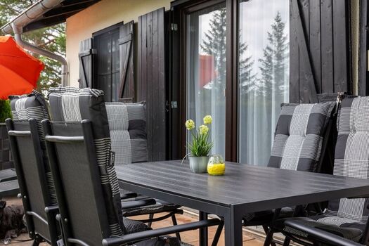 Terrasse vom Ferienhaus Lechsee Lodge in Lechbruck am See