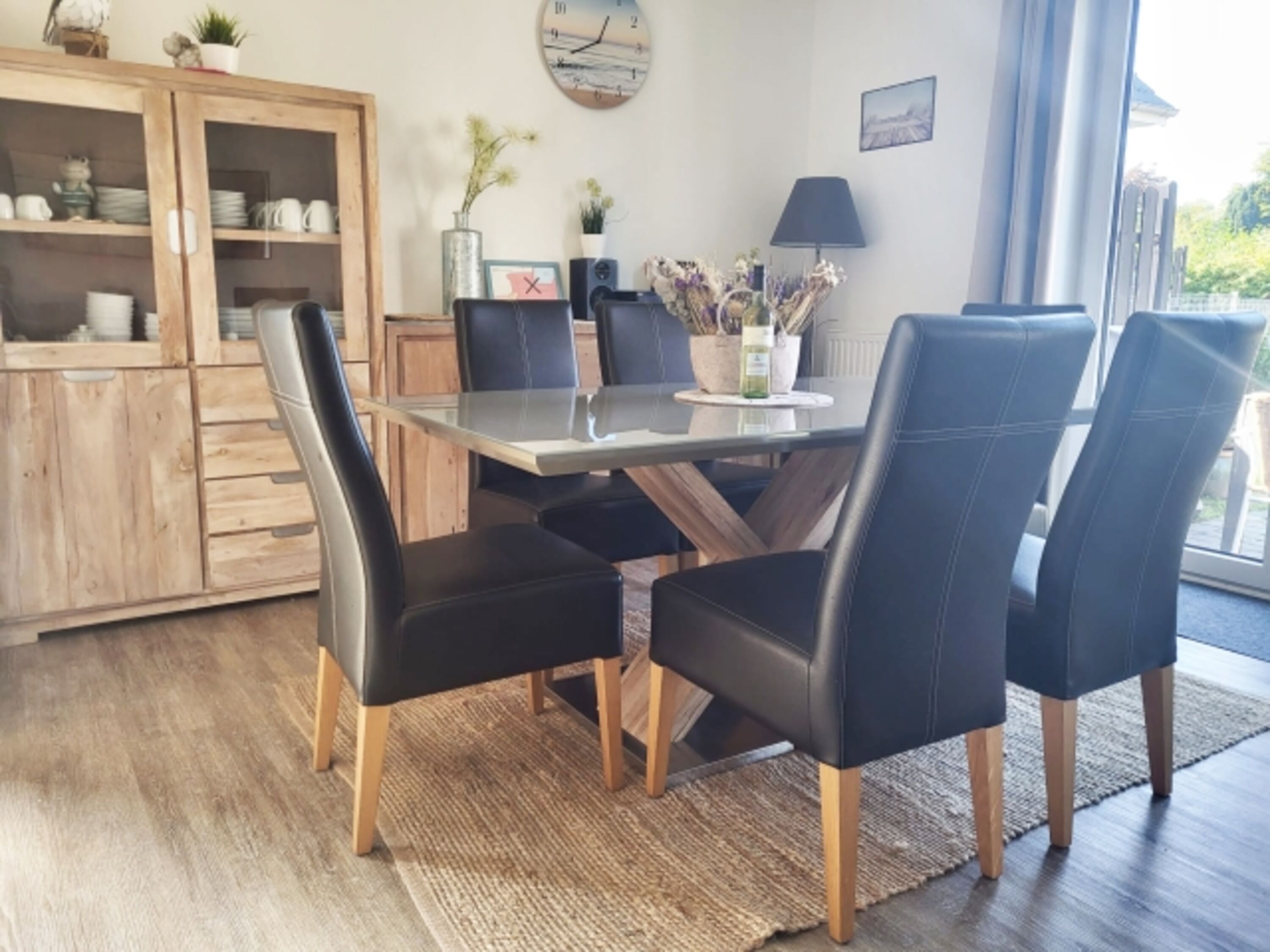 Essbereich für bis zu 6 Personen im Ferienhaus Paul