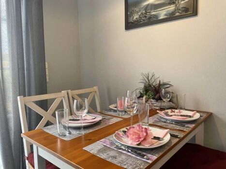 Esstisch für 4 Personen