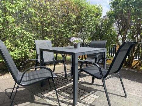 Morgensonne auf der Terrasse