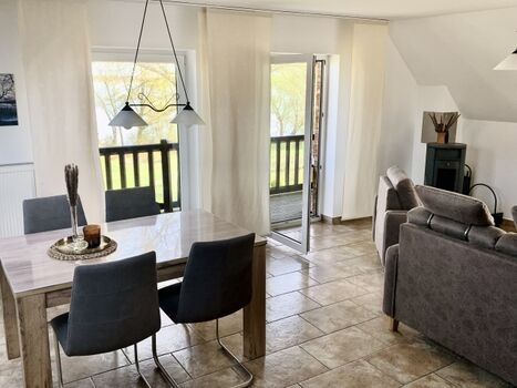 Blick auf den Balkon zur Müritz