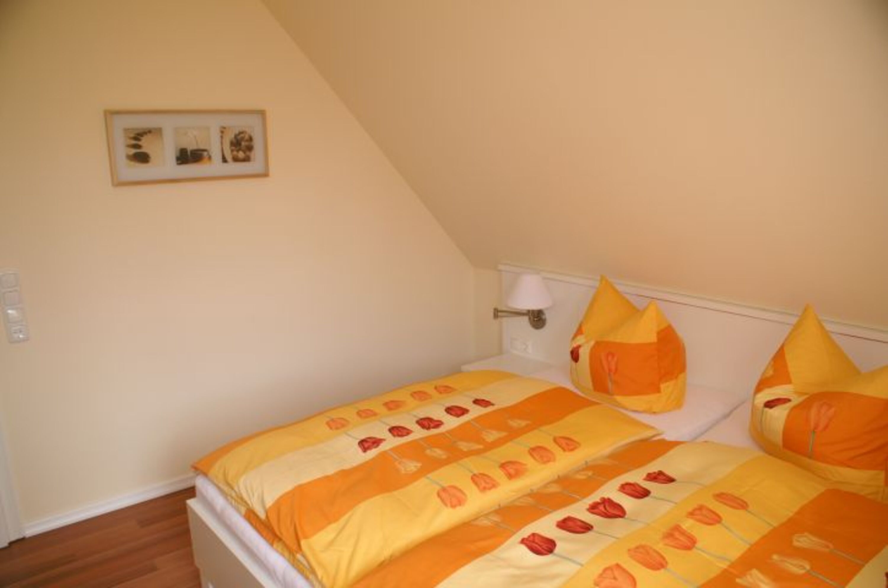 2. Schlafzimmer mit Doppelbett