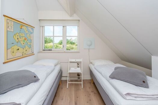 Schlafzimmer 2 mit 2 Einzel Boxspringbetten