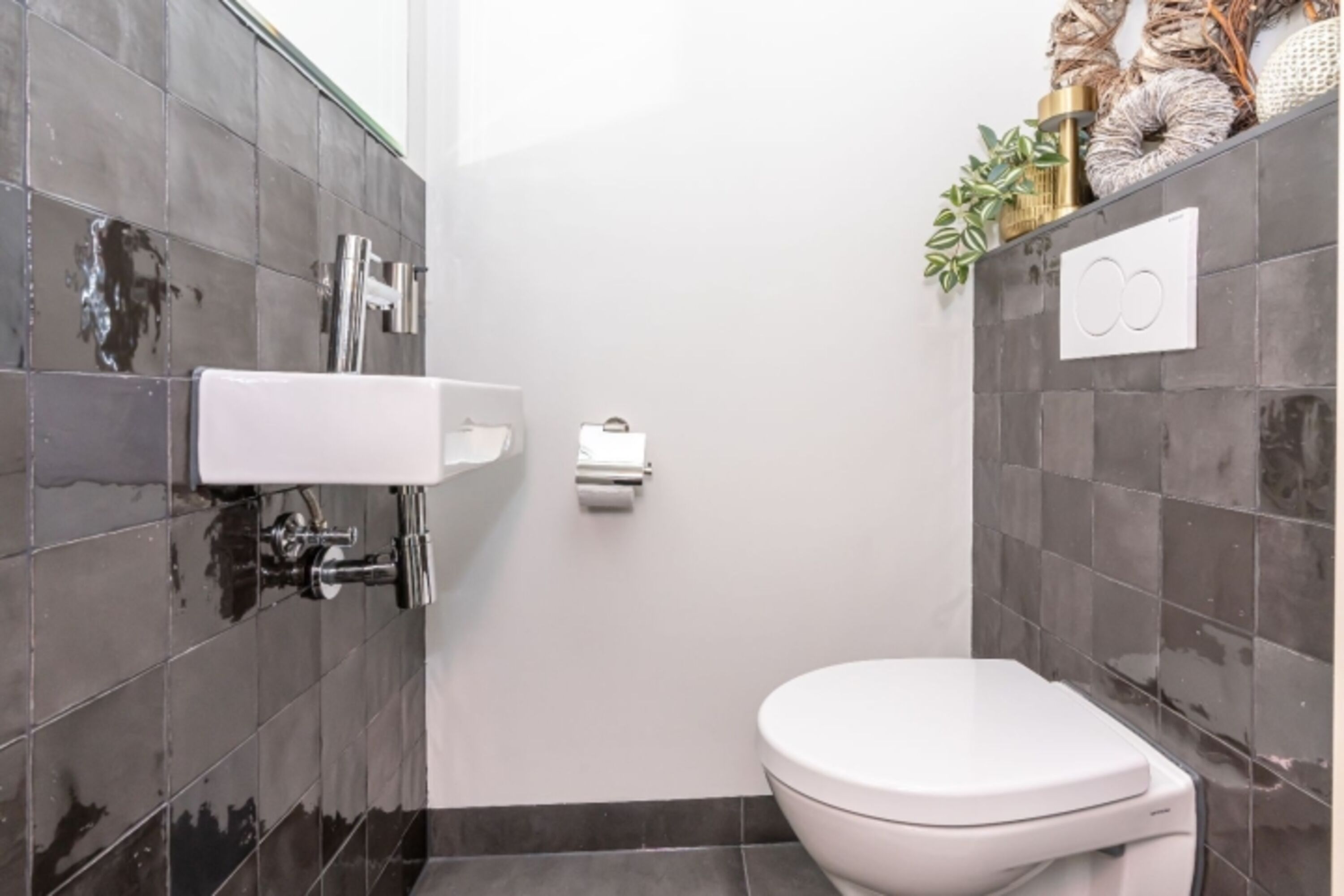 Separate Toilette