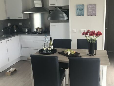 Blick Essbereich ,Küche 