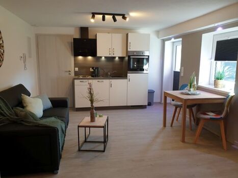 Küche komplett ausgestattet