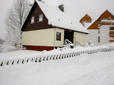 Ferienhaus im Winter