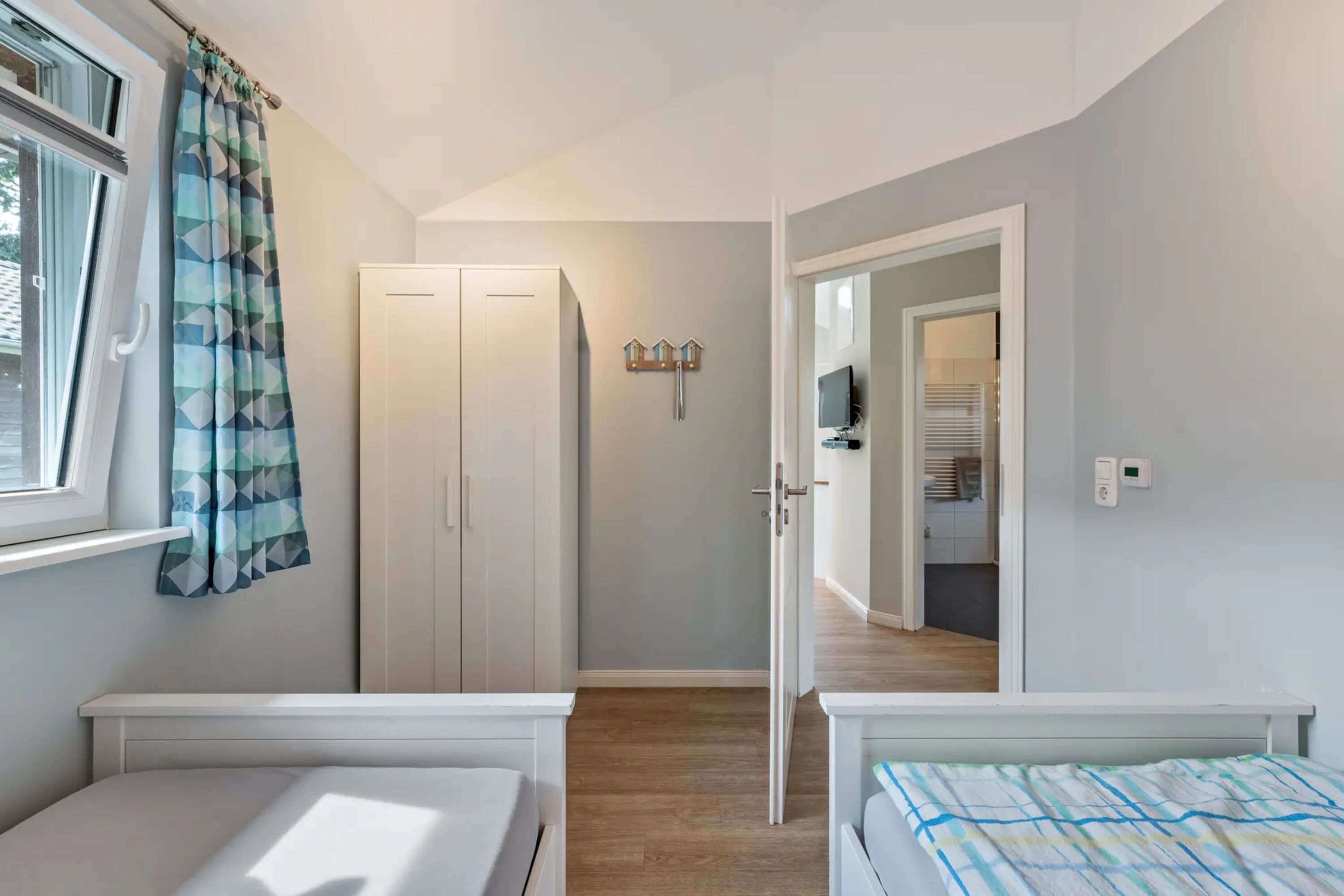 2. Schlafzimmer mit 2 Einzelbetten