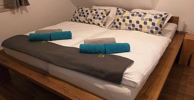 3 Schlafzimmer mit Doppelbetten