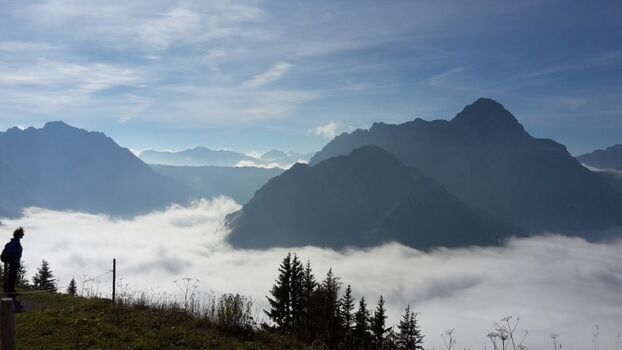 über der Nebeldecke auf dem Walmendinger Horn
