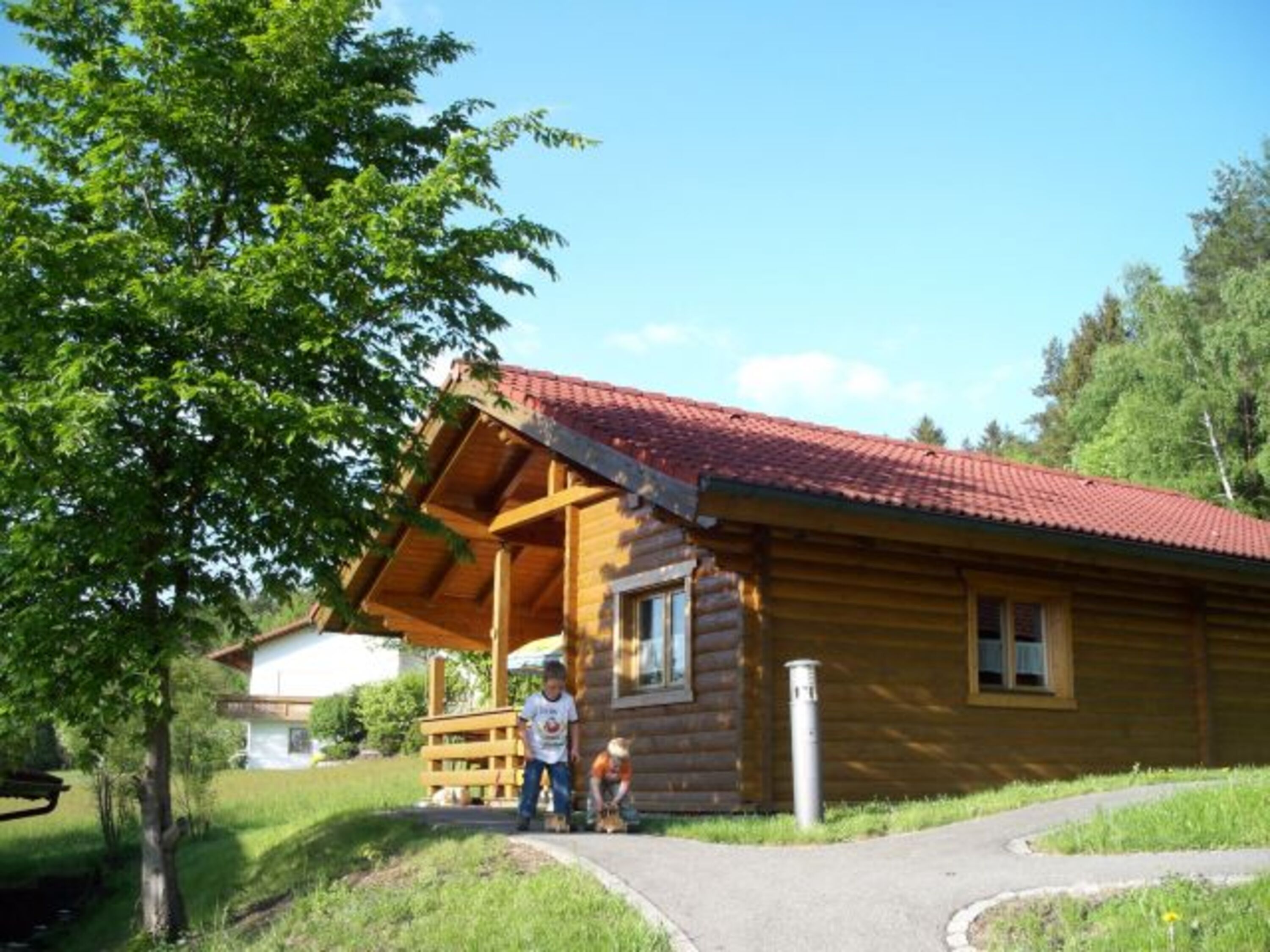 Blockhaus im Sommer