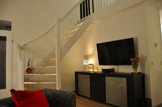 TV im Wohnzimmer mit deutschen Sendern