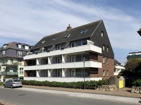 Hausansicht von der Strasse aus