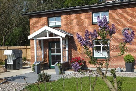 Ferienhaus, 5 Hunde,  2000m²  Garten, eingezäunt,  am Wald ...