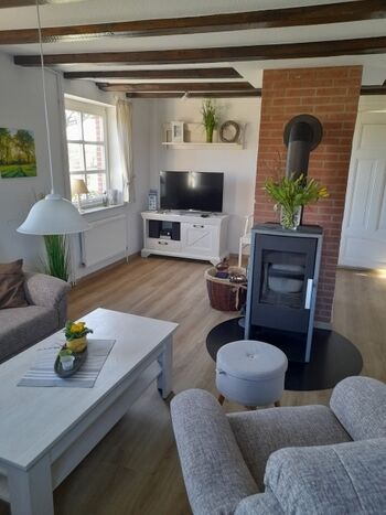 Wohnzimmer mit Ofen