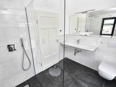 Bad im 2. Obergeschoss