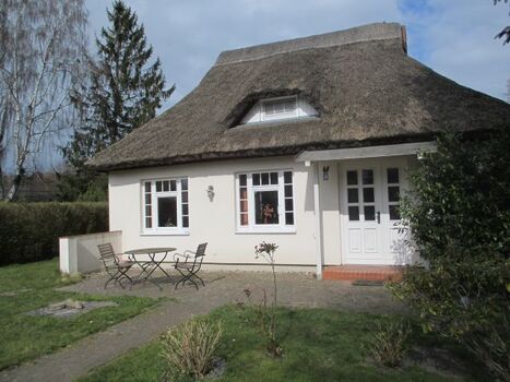 Eingang mit Terrasse (Süd-West)