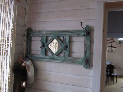 kleiner Flur mit Terassenausgang