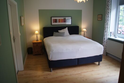 SZ mit Boxspringbett