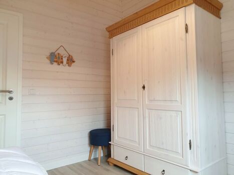 Schrank Schlafbereich Muschelkiste