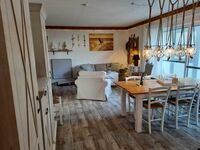 Geräumige Ferienwohnung mit eigenem Eingang in Deichnähe,  ...