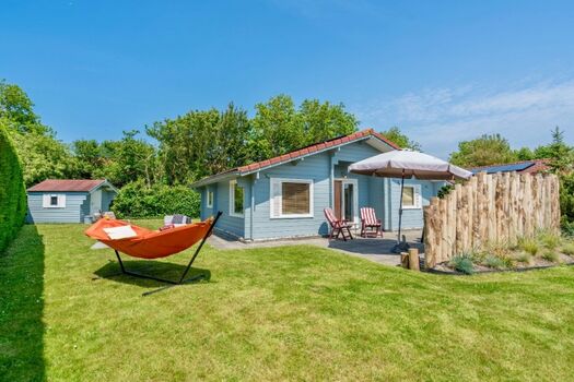 Der große, eingezäunte Garten (580m2)