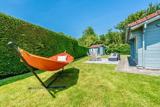 Der große, eingezäunte Garten (580m2)