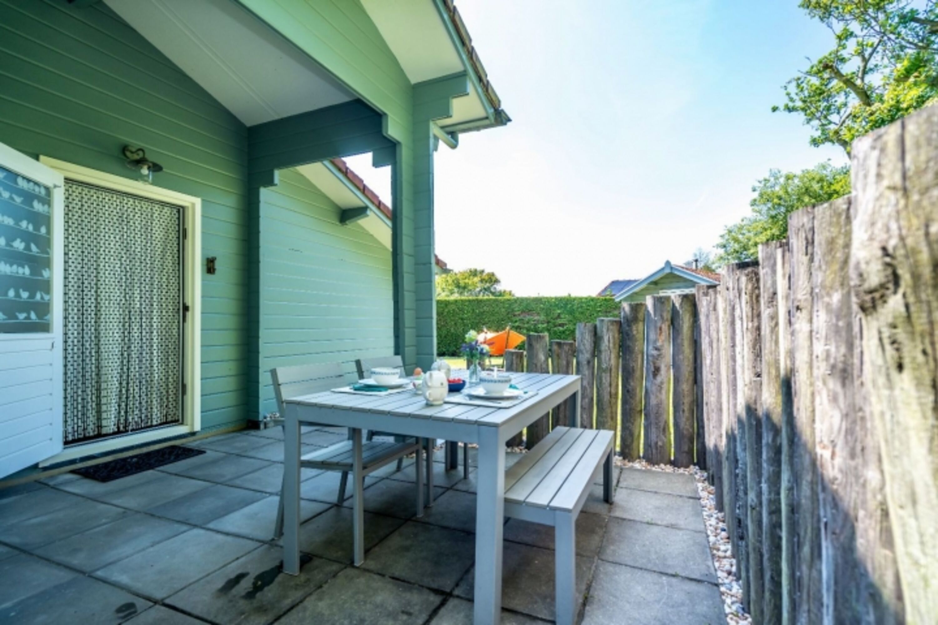 2. Terrasse in der Morgensonne