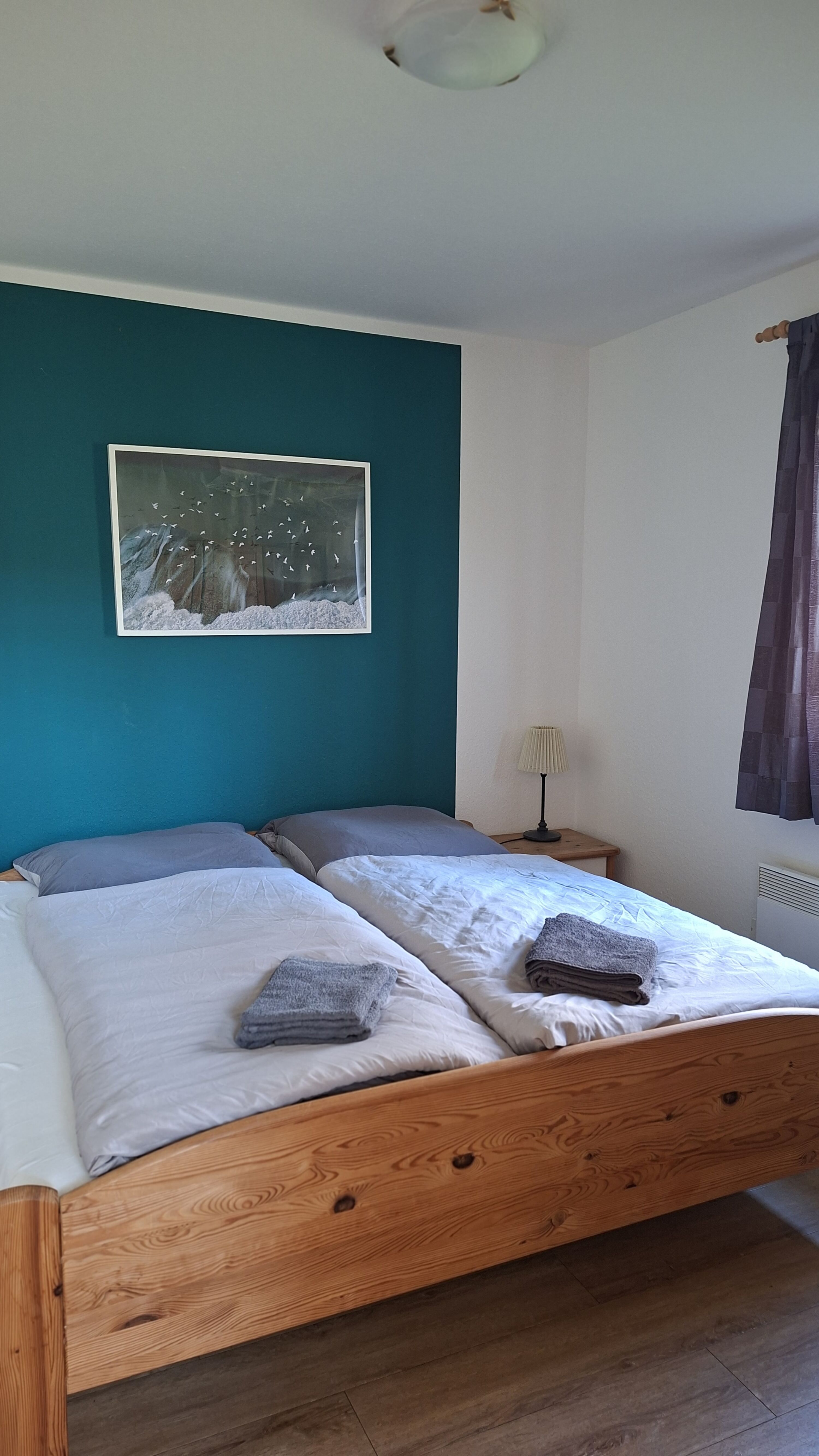 Schlafzimmer 1