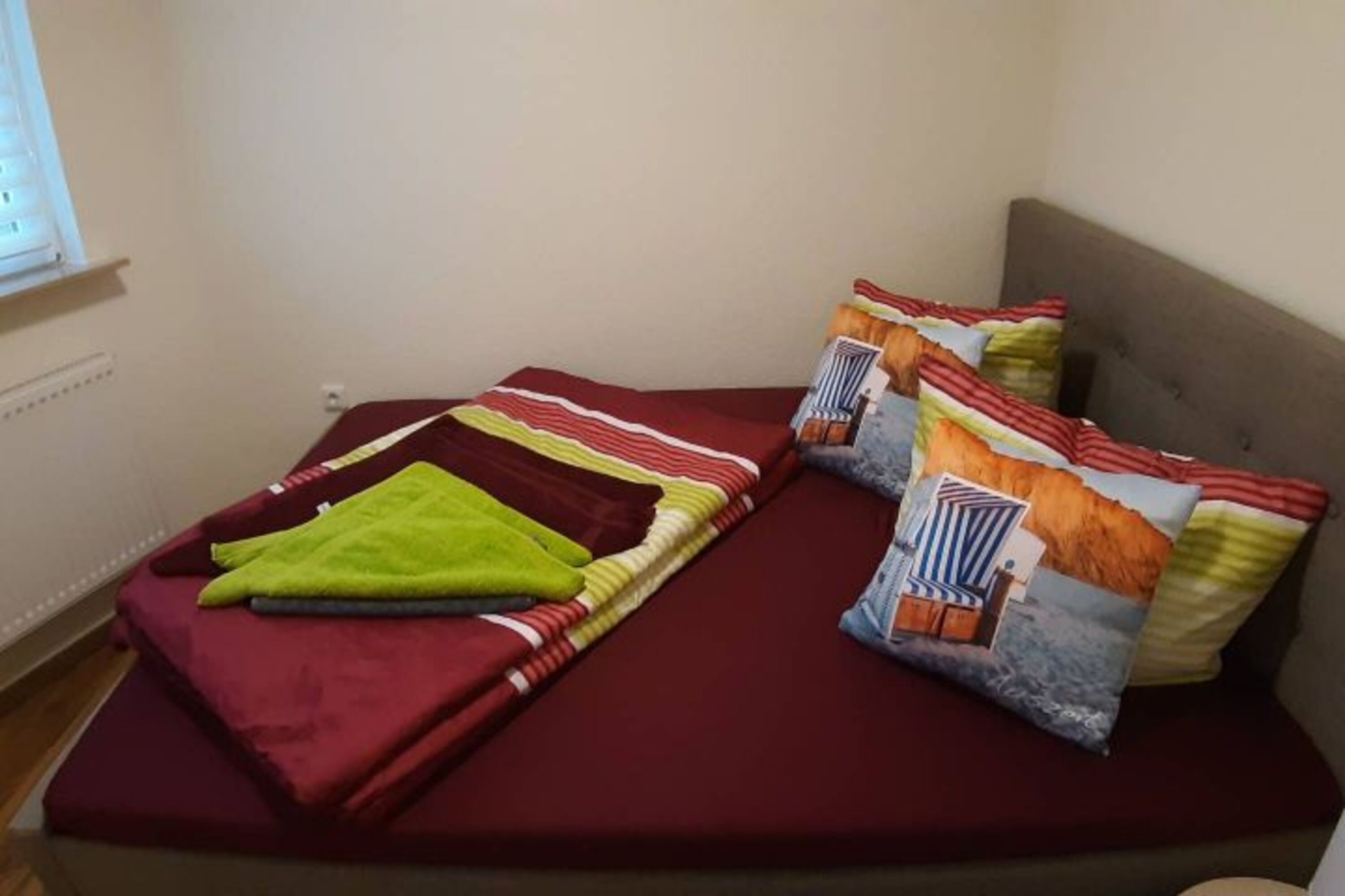 Schlafzimmer mit Doppelbett