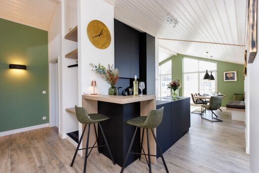 An dieseer Theke schmeckt Ihnen der Wein