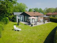 Ferienhaus „Grüne Oase“ Komplett/Hoch eingezäunt, übe ...