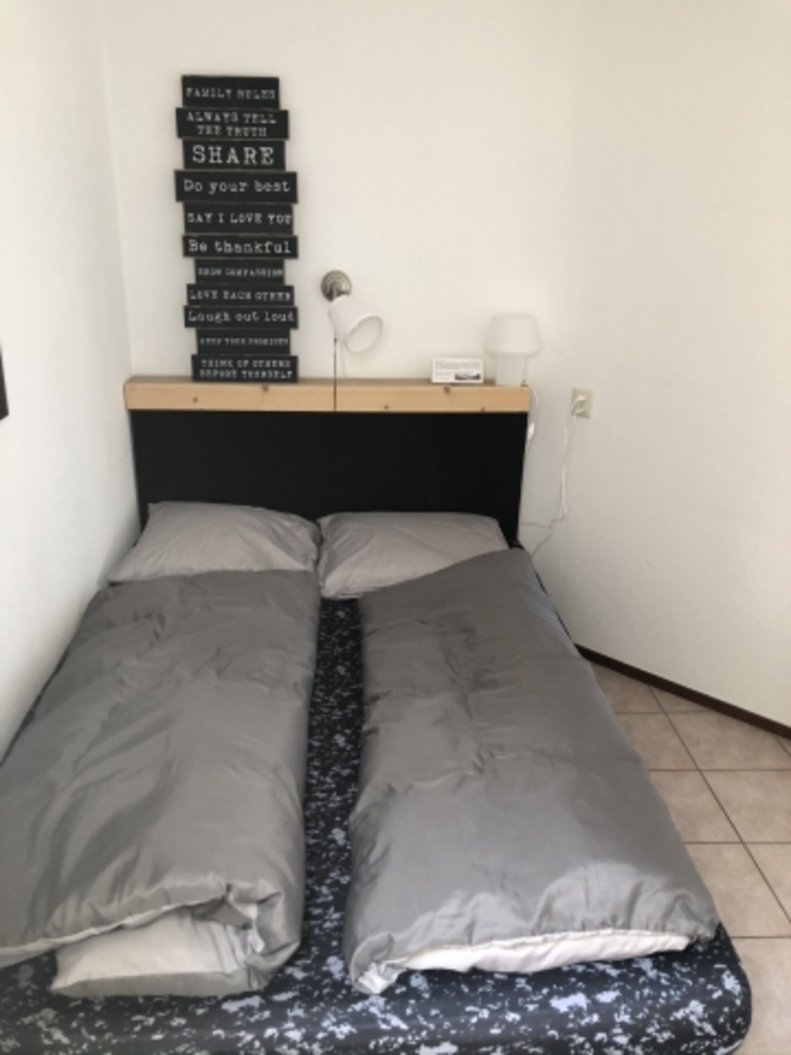 Schlafzimmer 140x200