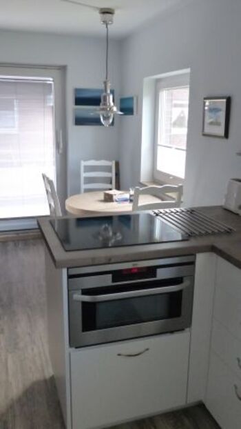 Ein Blick in Richtung Essbereich ...