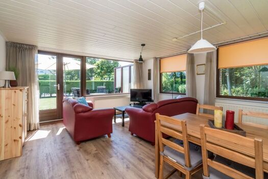 Das helle, gemütliche Wohnzimmer