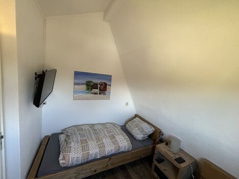 Schlafen mit 2 einzelnen Betten und tv