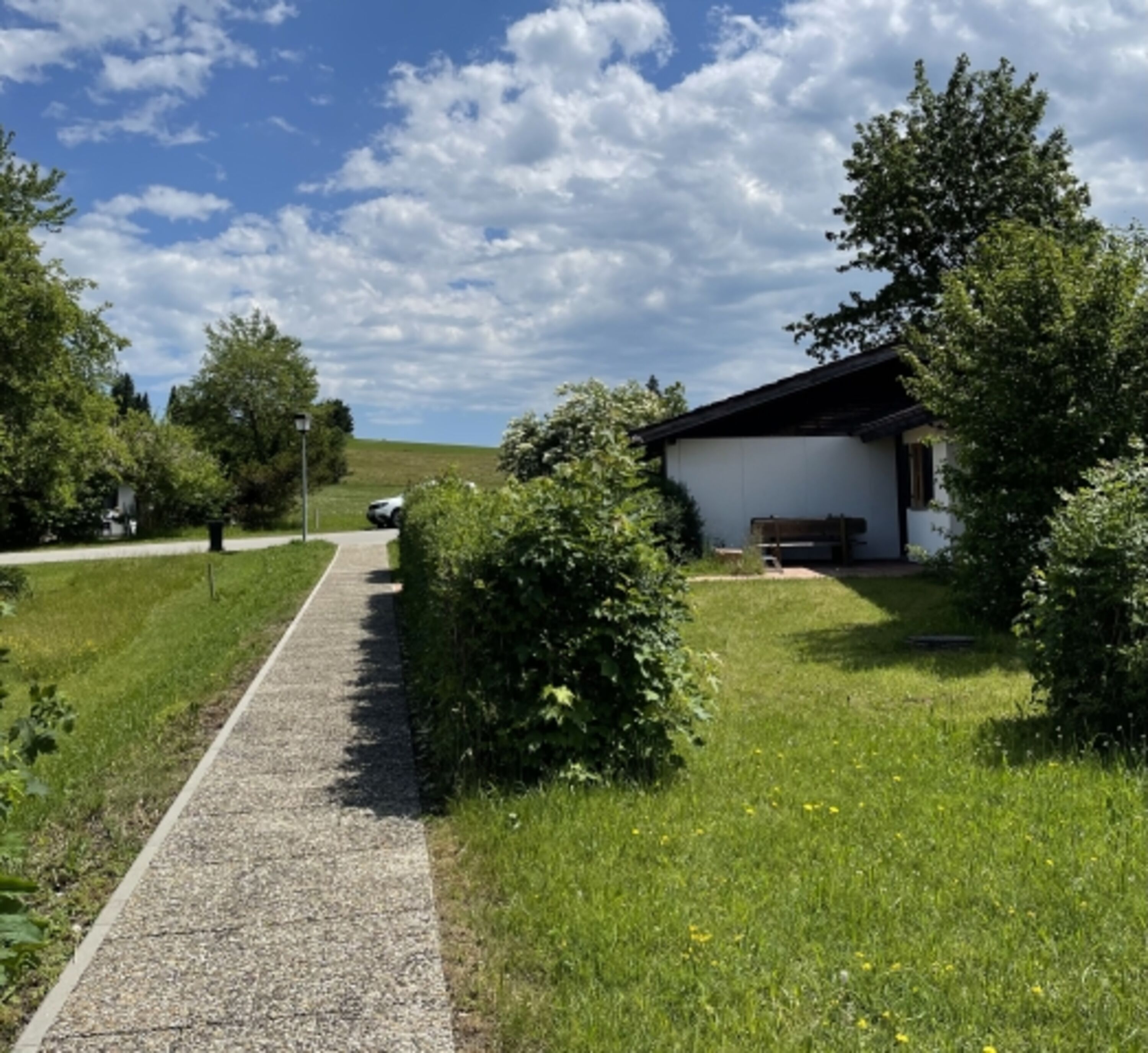 Weg zum Ferienhaus 