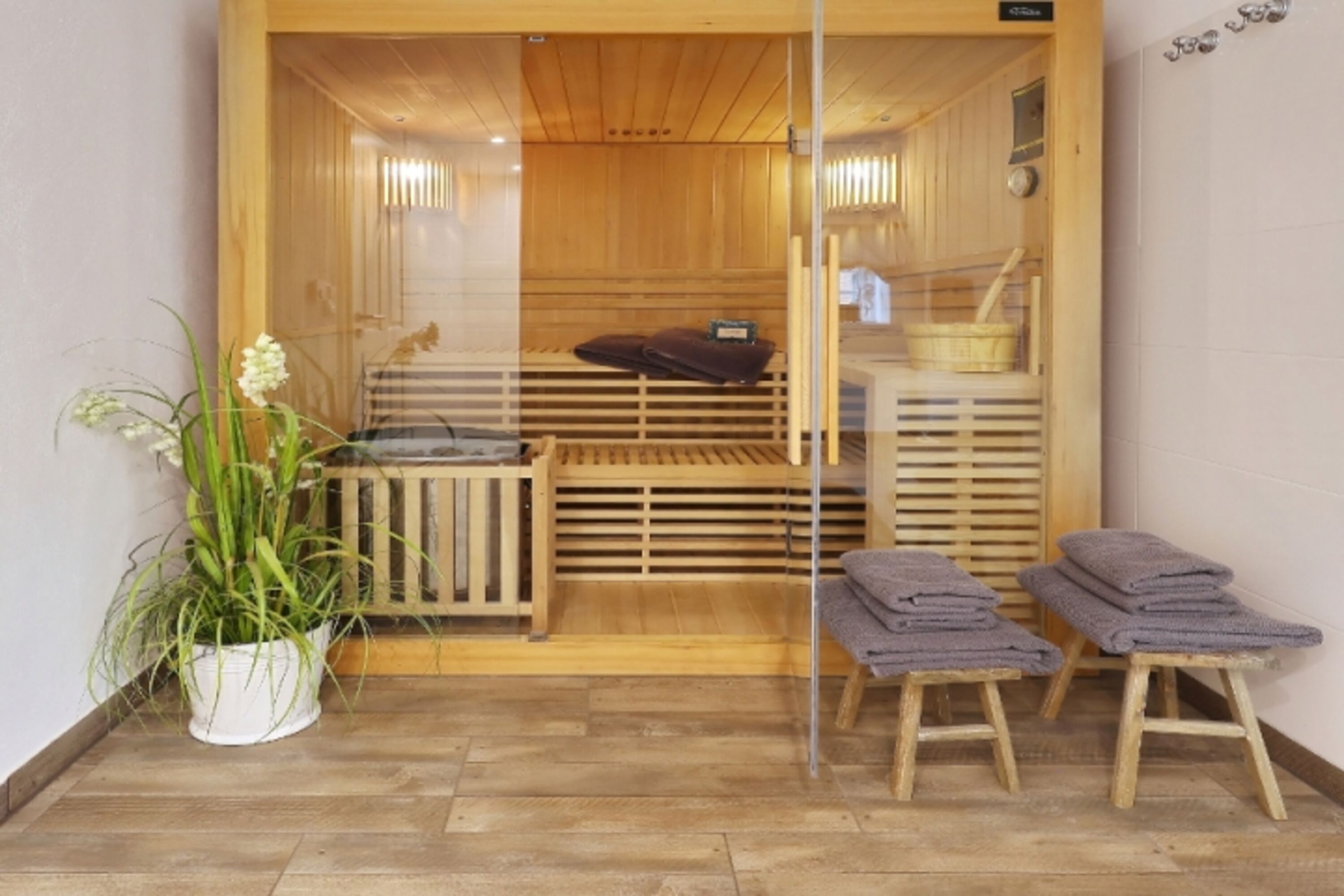  Finnische Sauna 